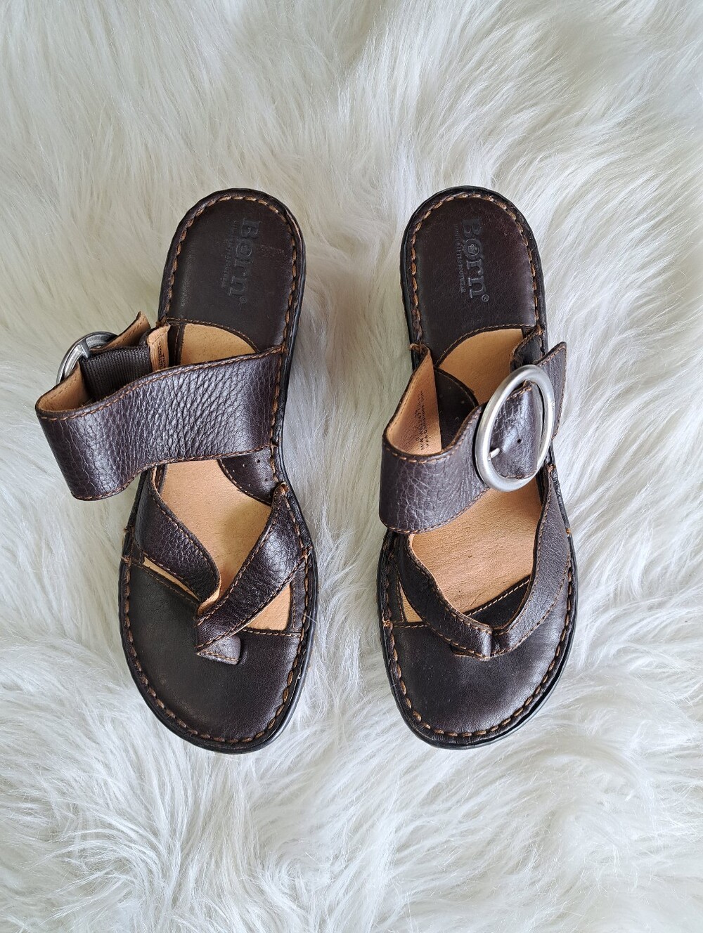 Born Wedge Heels - Picture 2 of 10